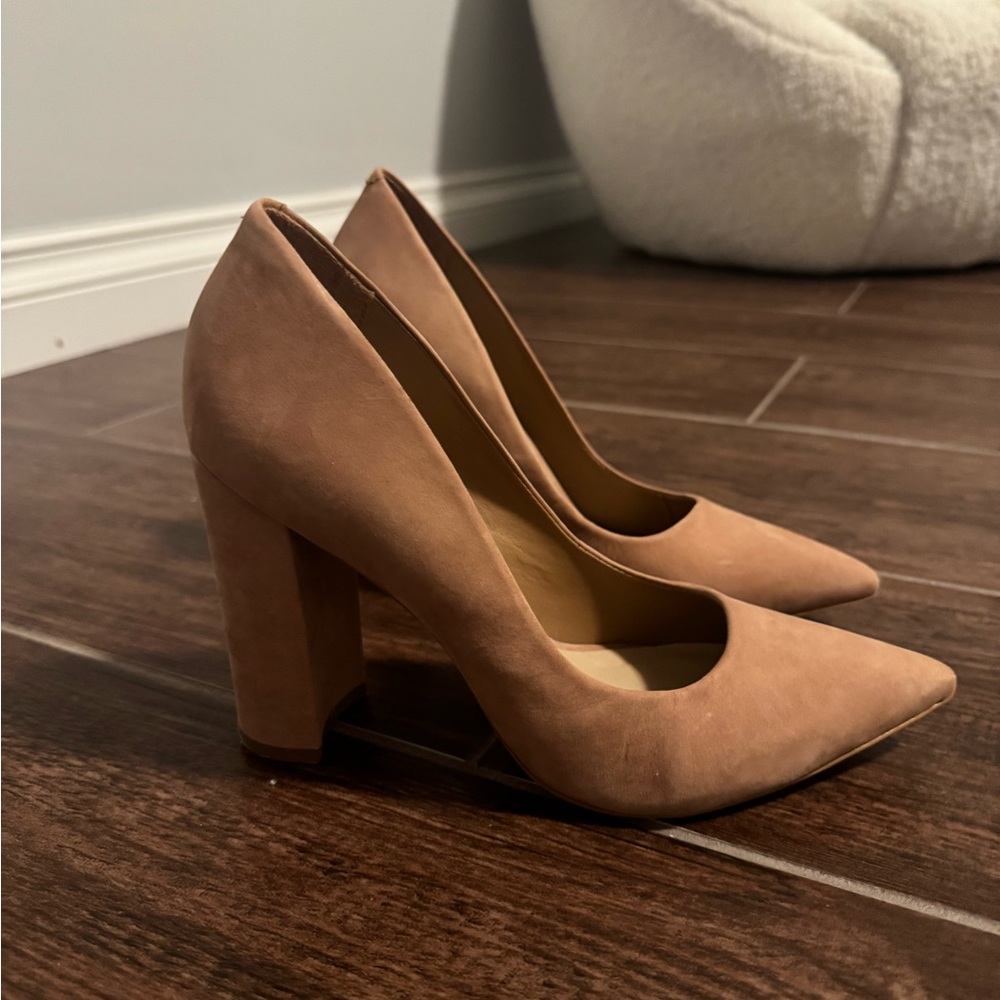 Aldo thick pointy toe heel